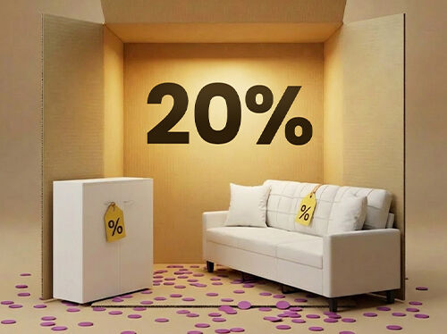 Mobilier de living cu canapea albă și dulap de depozitare alb, prezentate &icirc;ntr-un decor tip cutie, cu reducere de 20% la mobilierul de living.