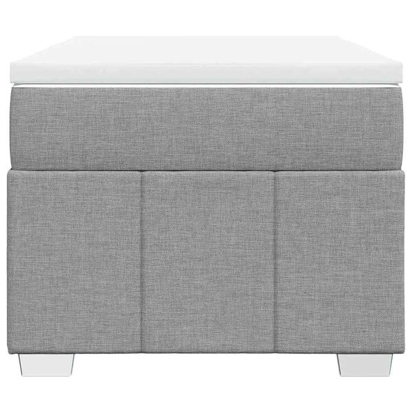 Se afișează imaginea 4 din 12