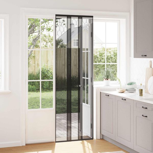 Se afișează imaginea 2 din 7