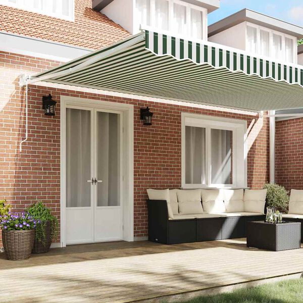 Se afișează imaginea 3 din 13