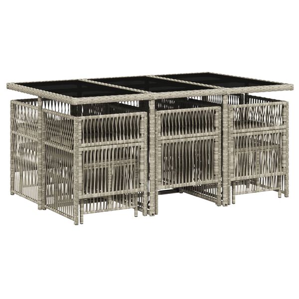 Se afișează imaginea 3 din 12