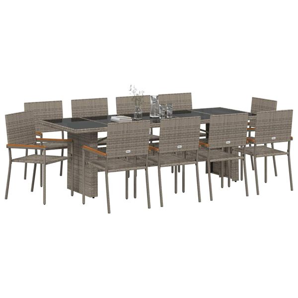 Se afișează imaginea 3 din 11