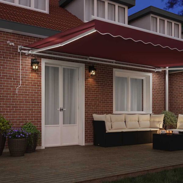 Se afișează imaginea 3 din 17