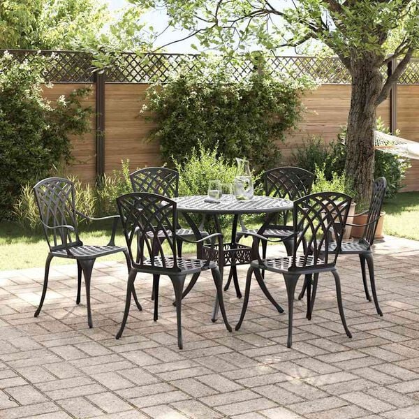 Se afișează imaginea 4 din 13