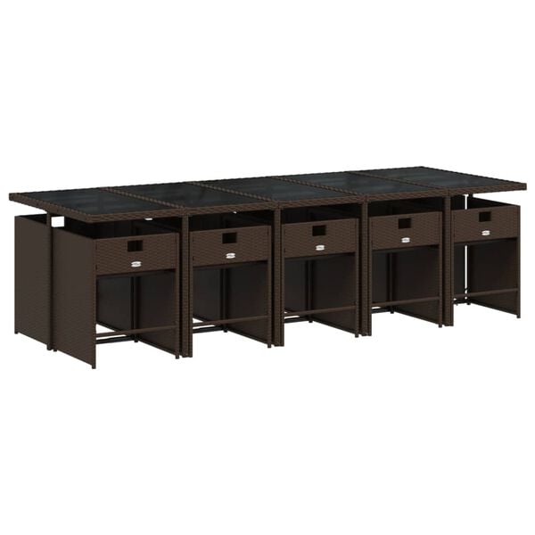 Se afișează imaginea 3 din 11