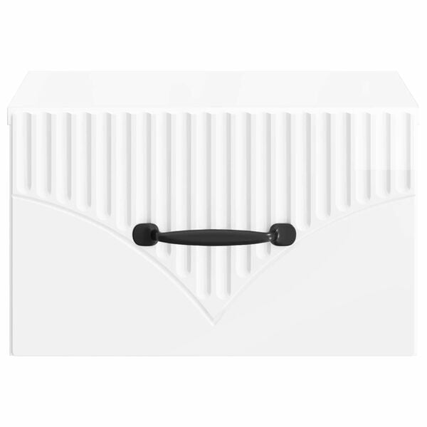 Se afișează imaginea 4 din 8