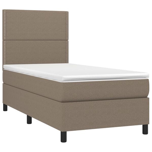 Se afișează imaginea 3 din 11