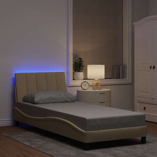 Se afișează imaginea 2 din 15