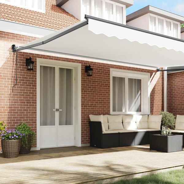 Se afișează imaginea 3 din 13