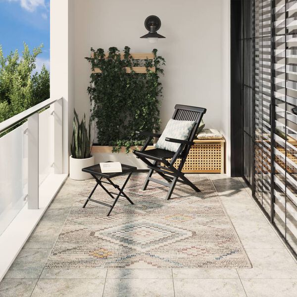 Se afișează imaginea 2 din 10