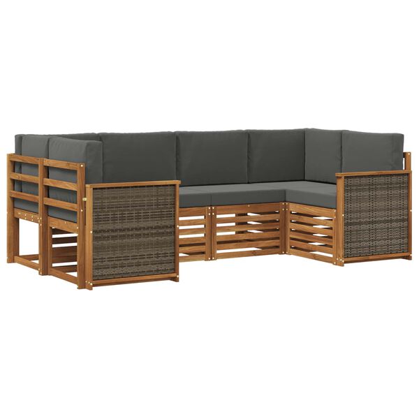 Se afișează imaginea 1 din 7