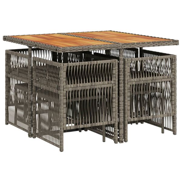 Se afișează imaginea 3 din 17