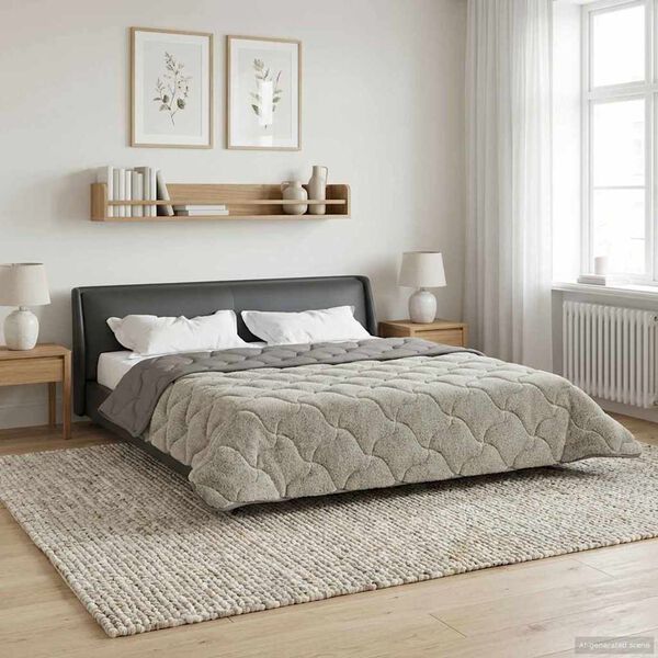 Se afișează imaginea 4 din 10