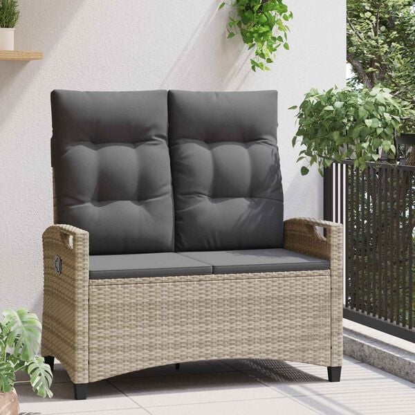 Se afișează imaginea 3 din 13