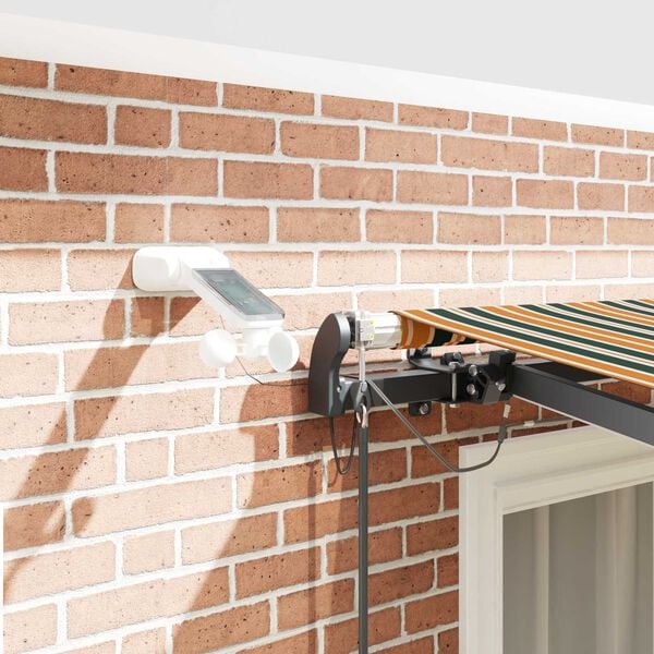 Se afișează imaginea 4 din 17