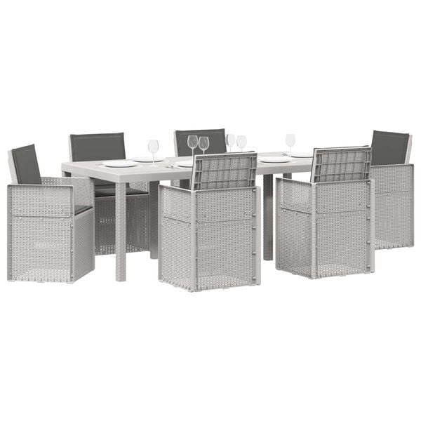 Se afișează imaginea 3 din 13