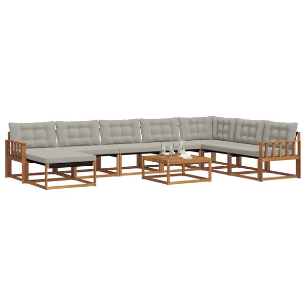 Se afișează imaginea 3 din 17