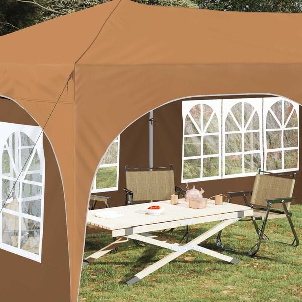 Se afișează imaginea 3 din 18