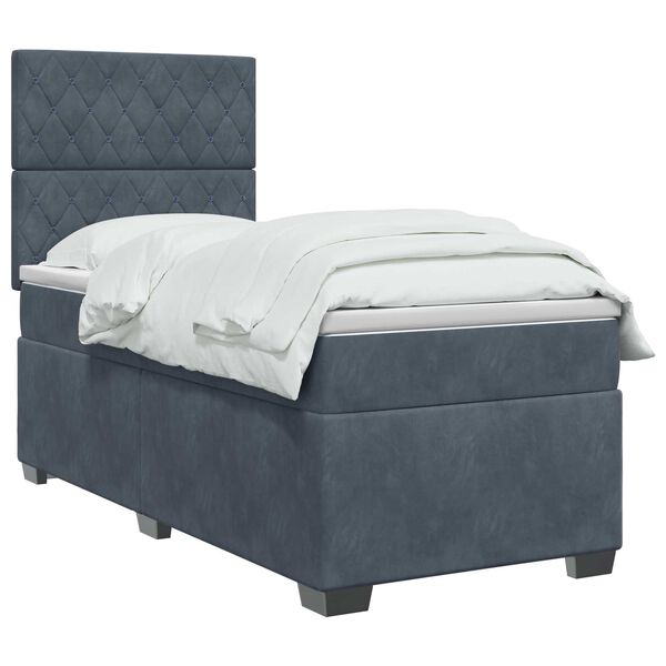 Se afișează imaginea 3 din 11