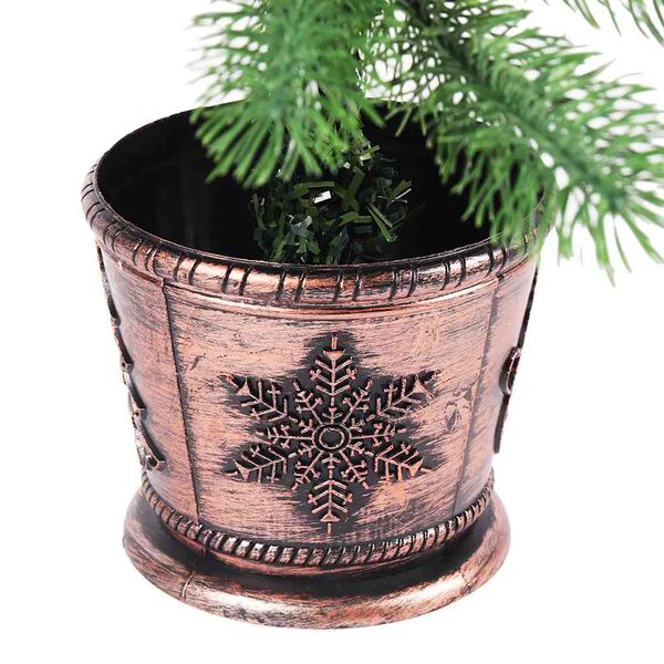 Se afișează imaginea 3 din 11