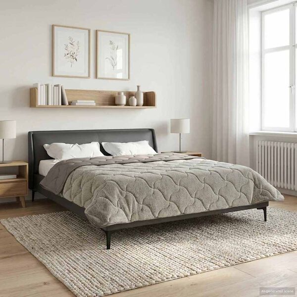 Se afișează imaginea 4 din 10