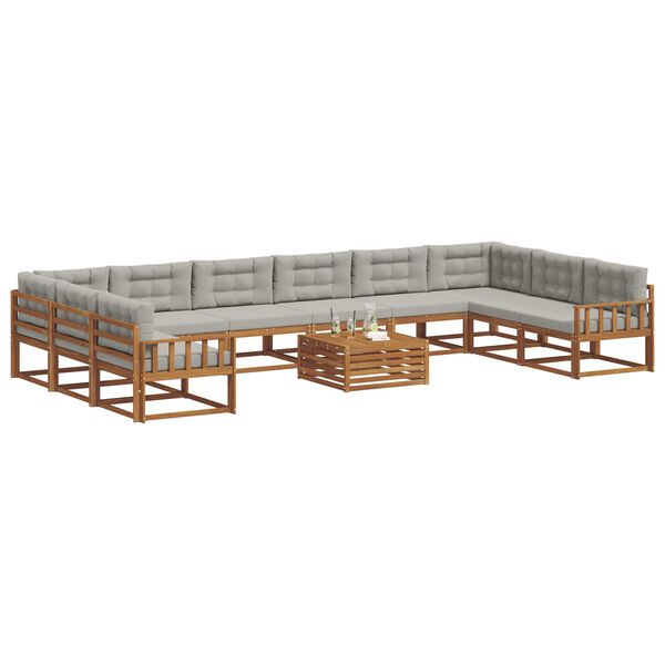 Se afișează imaginea 3 din 12