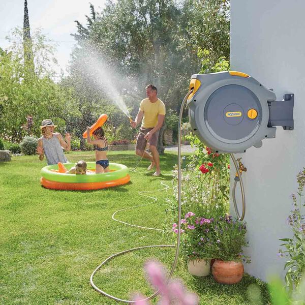 Hozelock Tambur de furtun montat pe perete cu 30 m de furtun Auto Reel