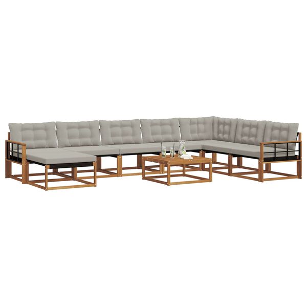 Se afișează imaginea 3 din 17