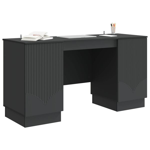 Se afișează imaginea 2 din 9