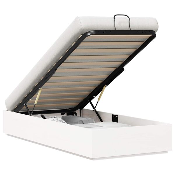 Se afișează imaginea 3 din 12