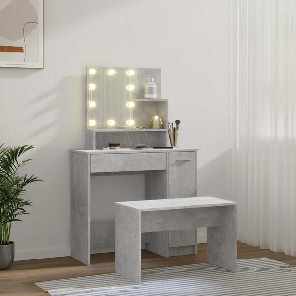 Se afișează imaginea 3 din 17