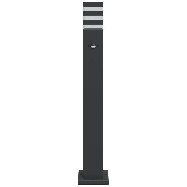 Se afișează imaginea 4 din 7