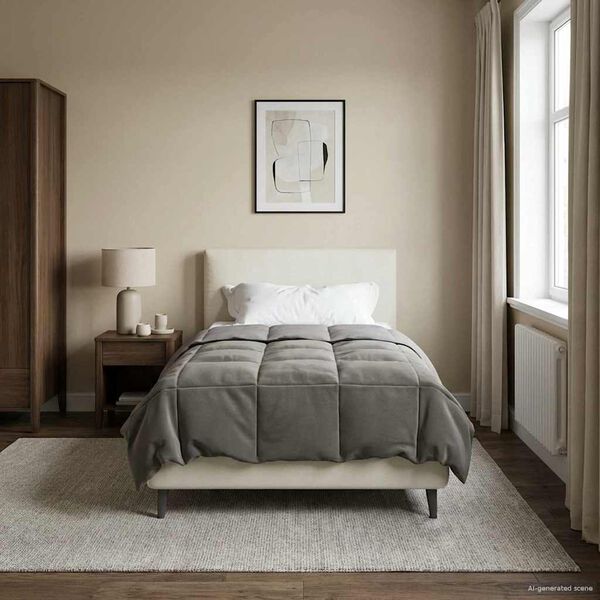 Se afișează imaginea 4 din 10