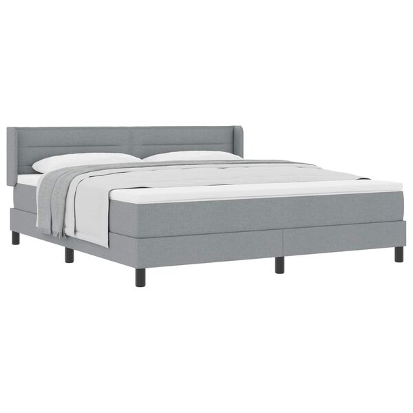 Se afișează imaginea 1 din 12