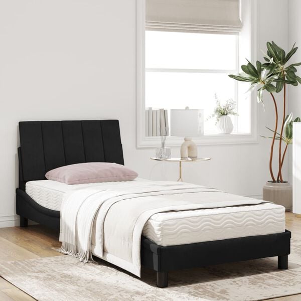 Se afișează imaginea 3 din 11
