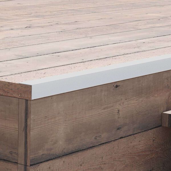 Se afișează imaginea 2 din 10