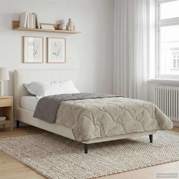 Se afișează imaginea 2 din 10