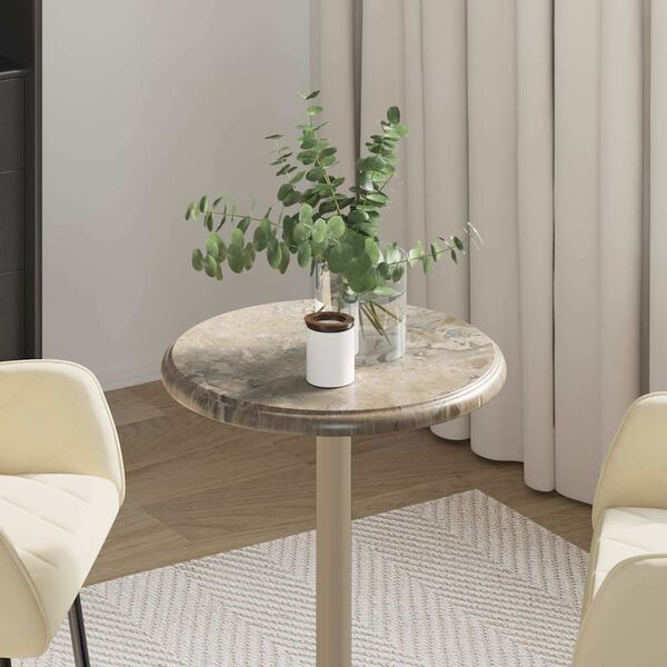 Se afișează imaginea 3 din 9