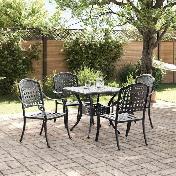 Se afișează imaginea 4 din 13