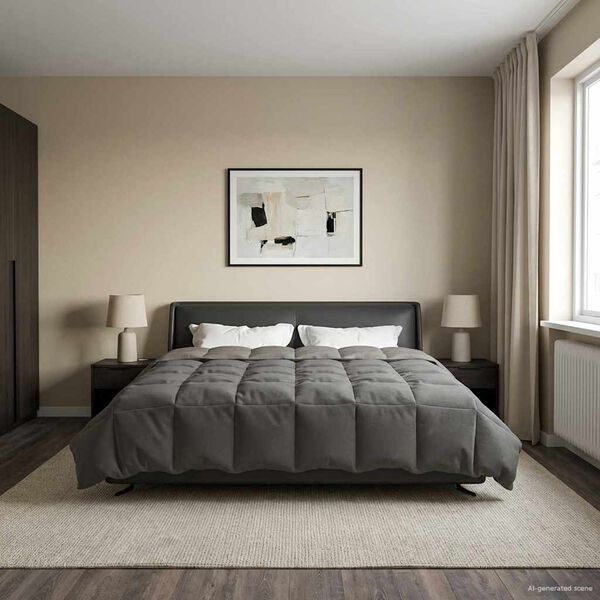 Se afișează imaginea 4 din 10