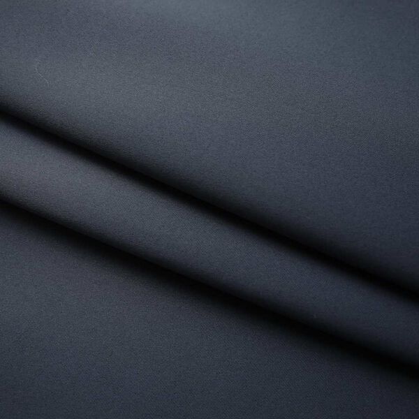 Se afișează imaginea 3 din 7