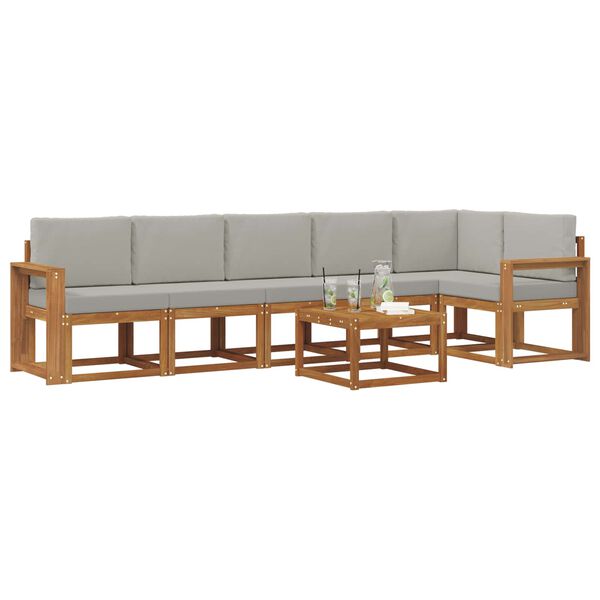 Se afișează imaginea 3 din 12