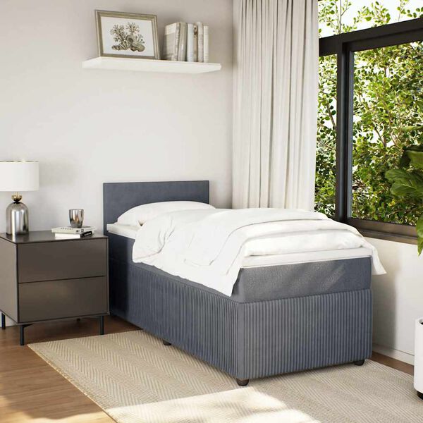 Se afișează imaginea 3 din 13