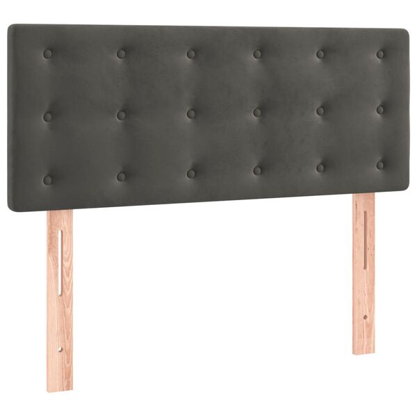 Se afișează imaginea 1 din 8