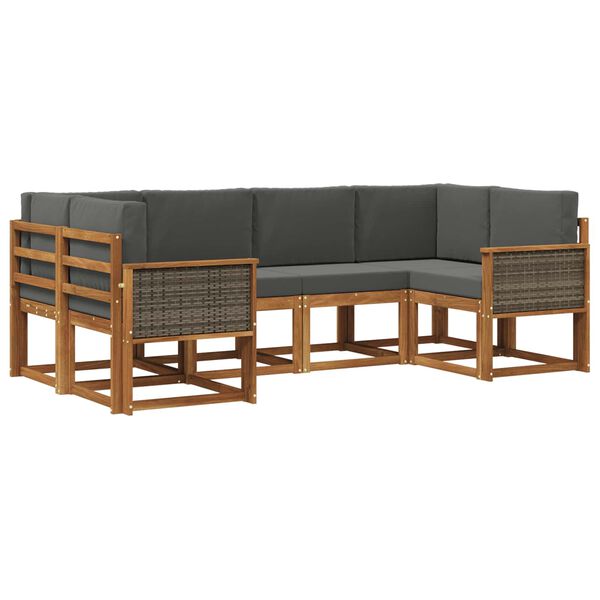 Se afișează imaginea 1 din 7