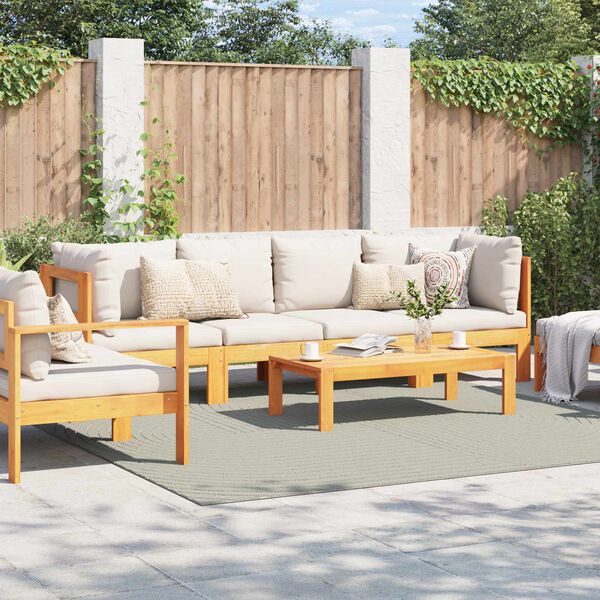 Se afișează imaginea 3 din 8