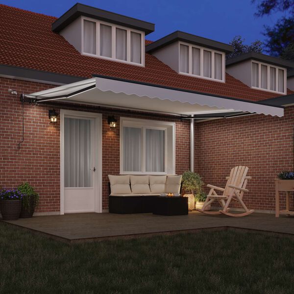 Se afișează imaginea 3 din 17