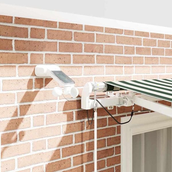 Se afișează imaginea 4 din 17