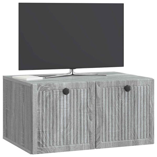 Se afișează imaginea 2 din 8