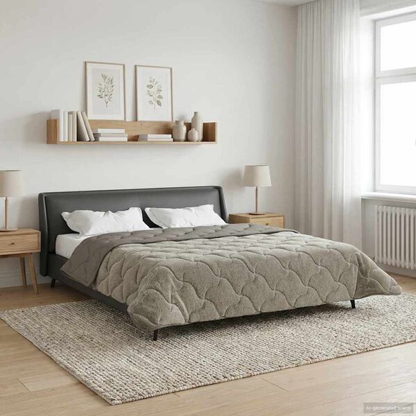 Se afișează imaginea 4 din 10